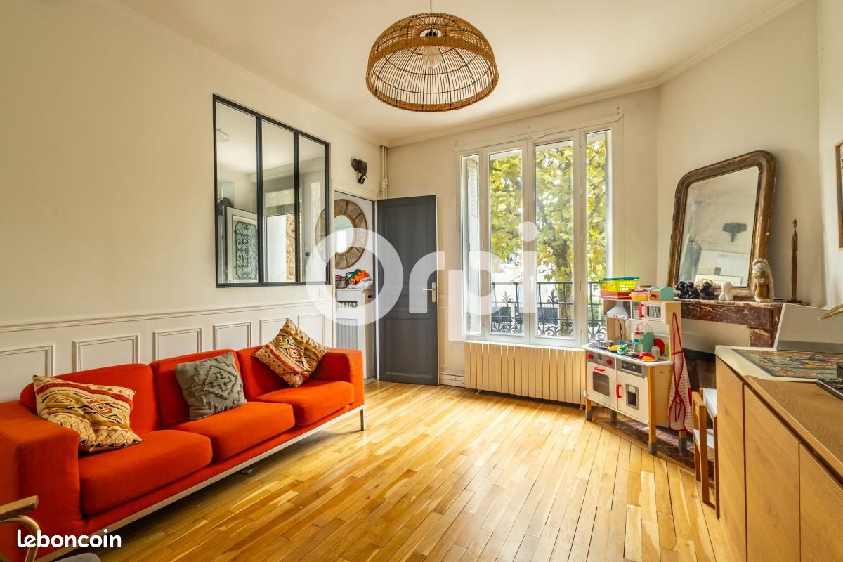Maison 5 pièces 90 m² · aux Pavillons-sous-Bois · 90 m² · 325 000 €