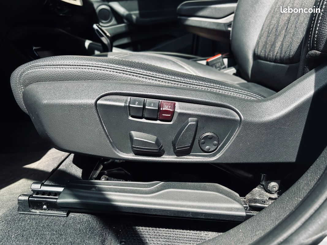 BMW X1 116d xLine 116ch (image 9)
