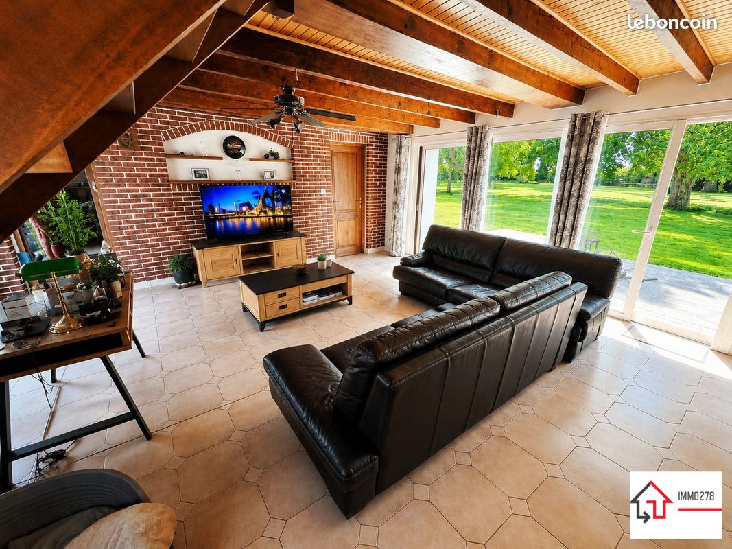 Maison 7 pièces 215 m² · à Quaëdypre · 215 m² · 384 000 €