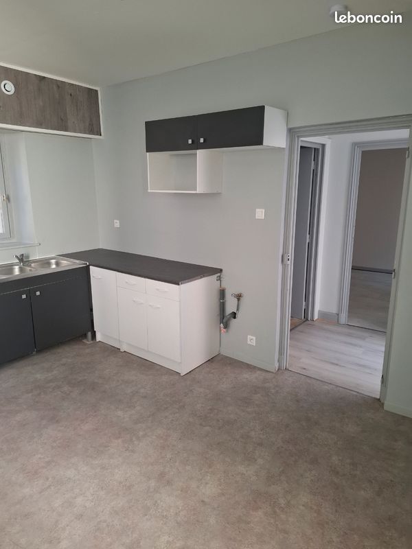 Appartement 2 pièces 50 m² · à Courpière · 50 m² · 350 €/mois