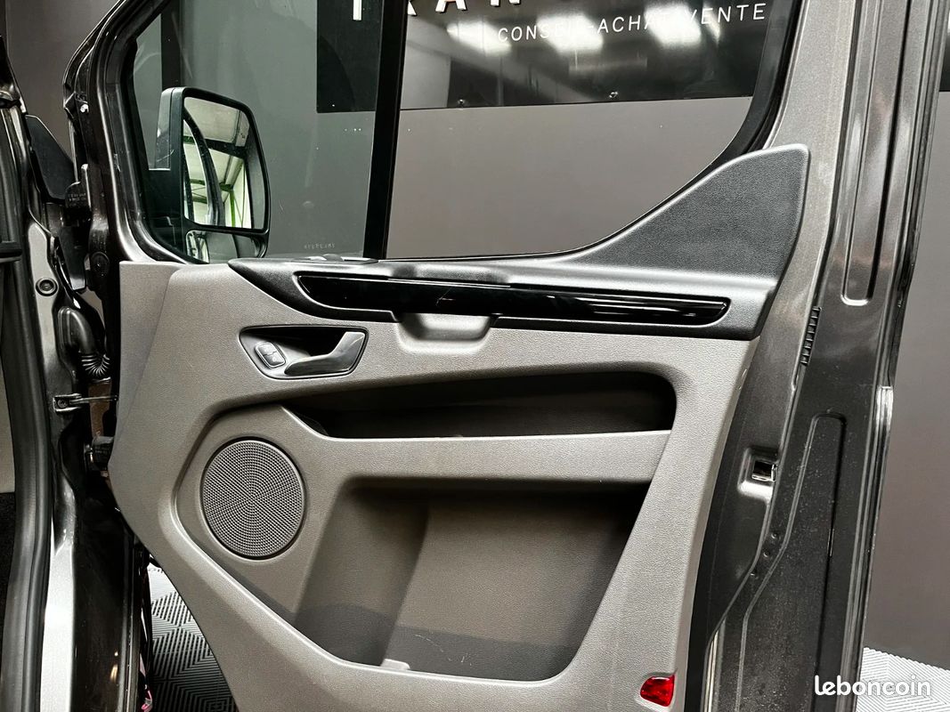 Ford transit custom cabine approfondie 320 l1h1 2.0 ecoblue 185 sport (image 30)