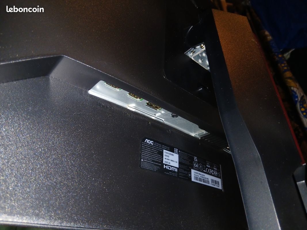 Écran gamer AOC C32G2ZE 32" incurvé 240Hz FreeSync — 2025 (image 4)