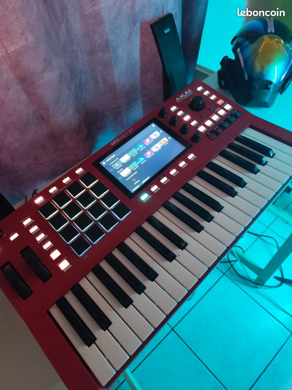 Akai mpc key 37 (image 1)