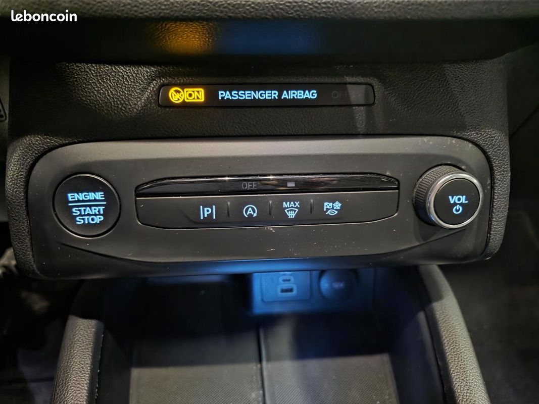 FORD FOCUS 1.0 EcoBoost mHEV - 155 - BV PowerShift ST Line (image 15)