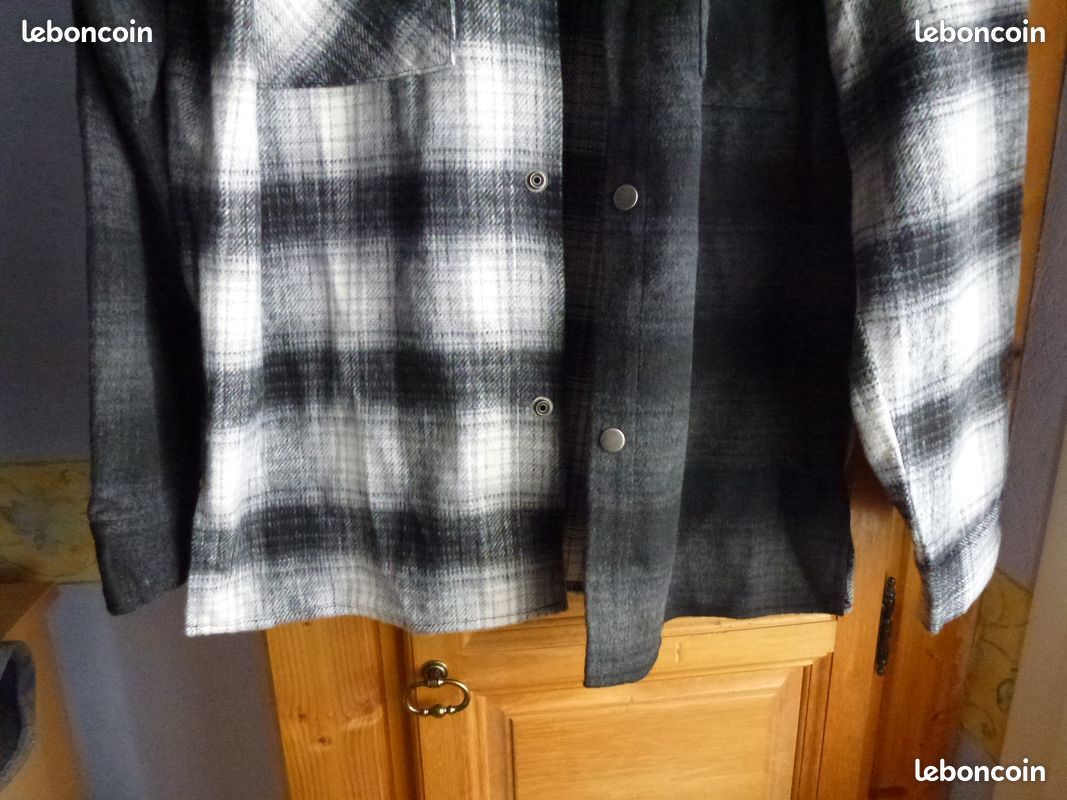 Grosse veste surchemise homme neuve automne / hiver marque Jack&Jones gris blanc taille L ( valeur 65 ) toute douce style polaire vendu 39 (mishaupalsachom) (image 5)