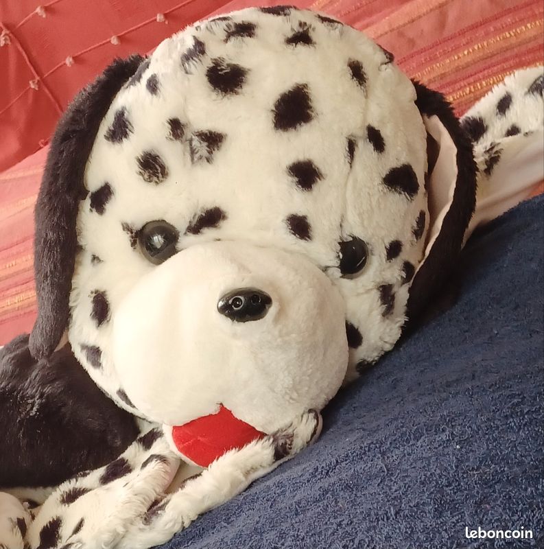 Doudou peluche chien dalmatien collier rouge DISNEY NICOTOY - 35864
