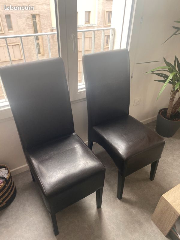 2 chaises simili cuir (image 1)