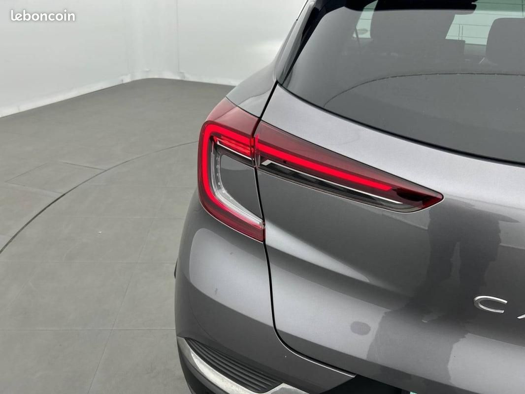 Renault Captur E-Tech Plug-in 160 - 21 Initiale Paris (image 17)