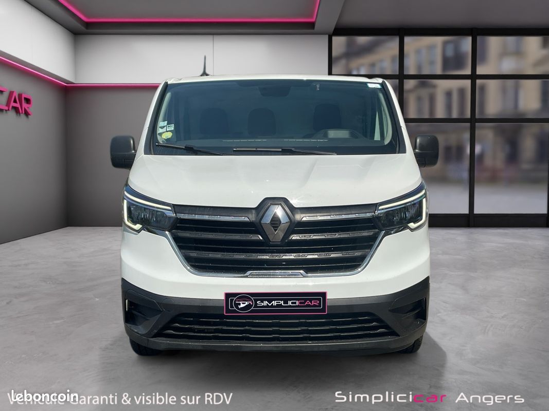 RENAULT TRAFIC III FOURGON TRAFIC L1H1 2.0 BLUE DCI 110 ADVANCE 110Ch Garantie 12 mois (image 8)