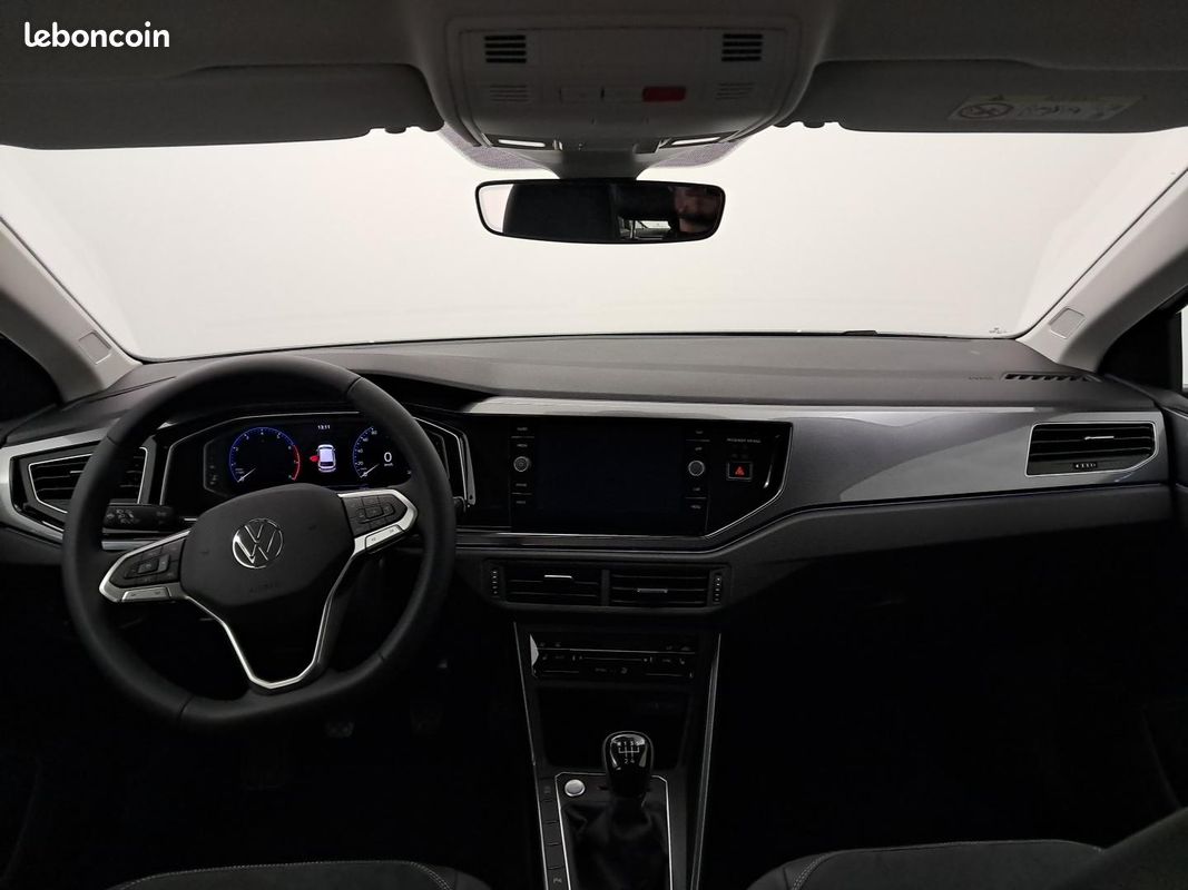 VOLKSWAGEN Polo 1.0 TSI 95 S&S BVM5 Style (image 13)
