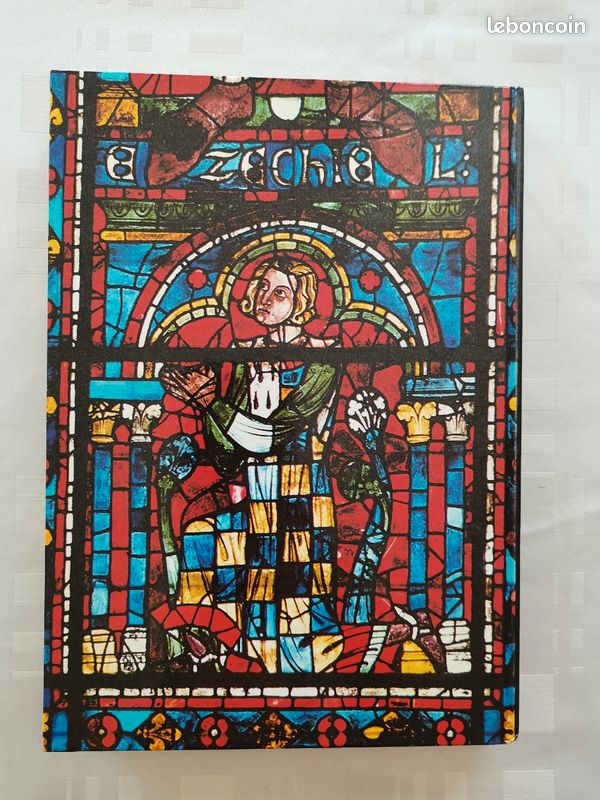 Livre Les vitraux de Chartres (image 2)