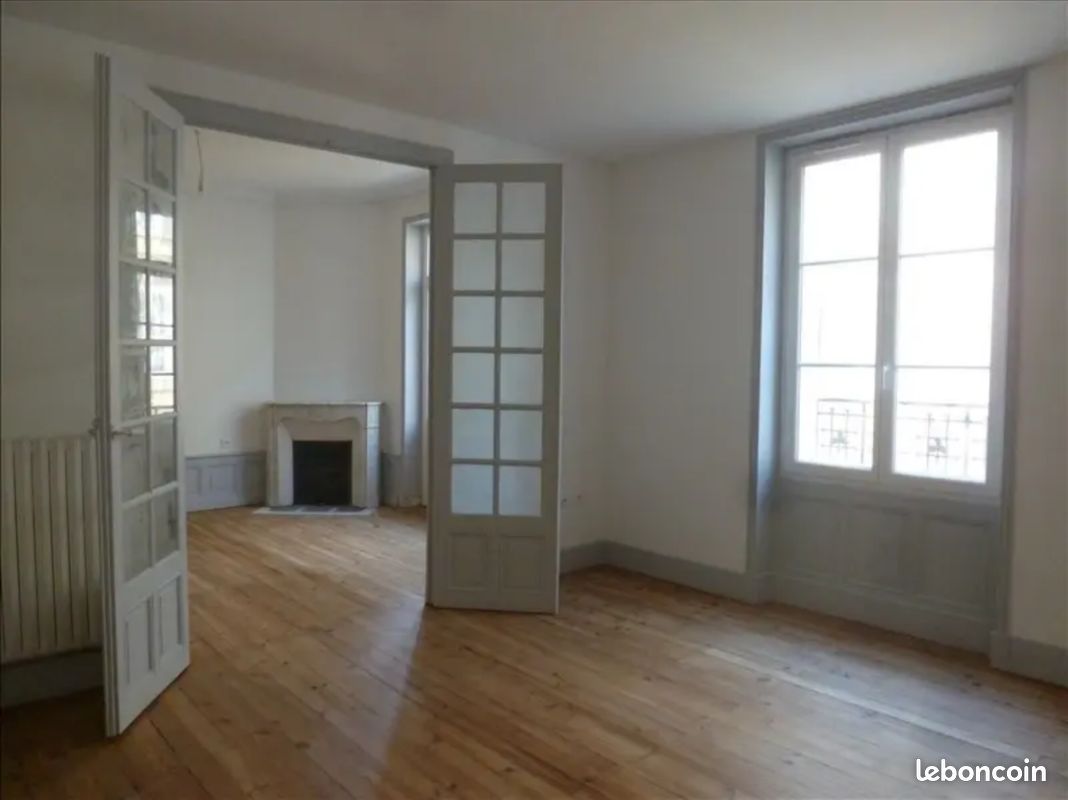 Appartement 4 pièces 95 m² · à Clermont-Ferrand · 95 m² · 880 €/mois