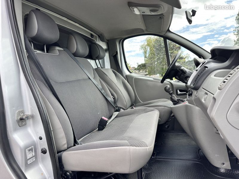 Opel VIVARO FG F2900 L2H1 2.0 CDTI 115 PACK CLIM PLUS (image 8)