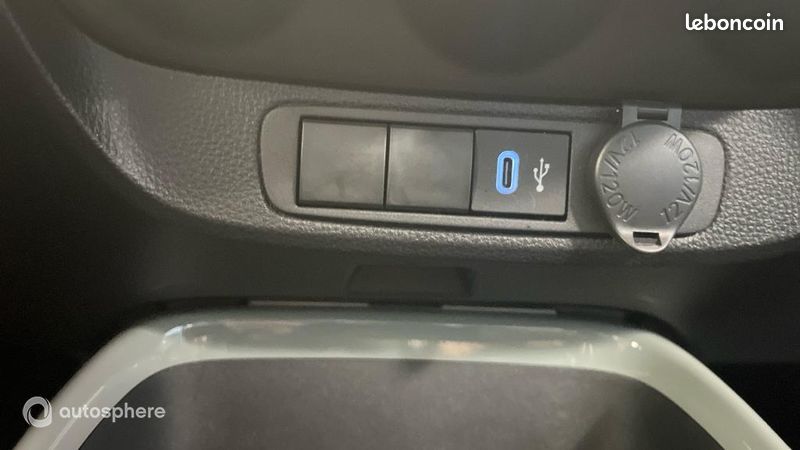 Toyota Aygo X 1.0 VVT-i 72ch Design MY24 (image 30)