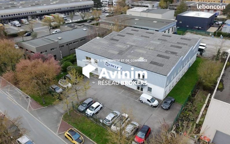 Entrepôt 1470 m² Buc (image 1)
