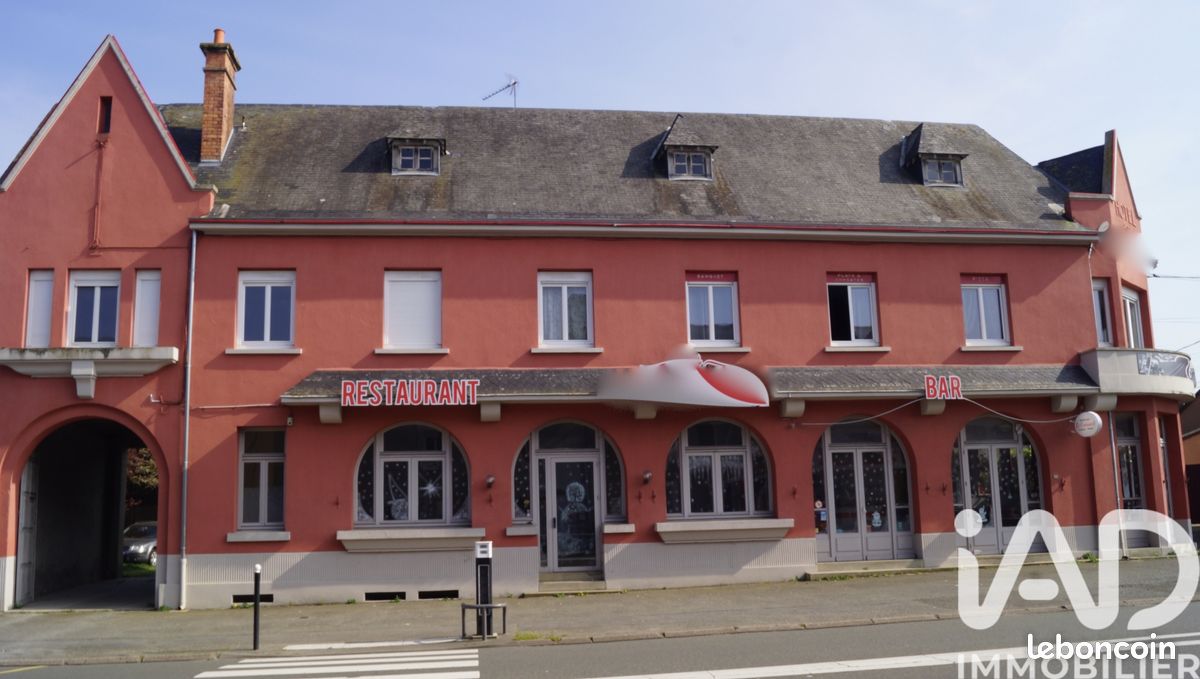 Local commercial 638 m² · à Cérans-Foulletourte · 638 m² · 263 000 €