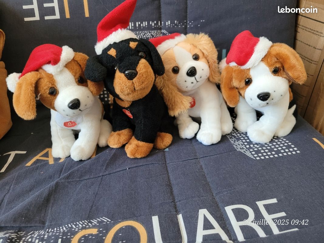 Lot peluches chien (image 1)