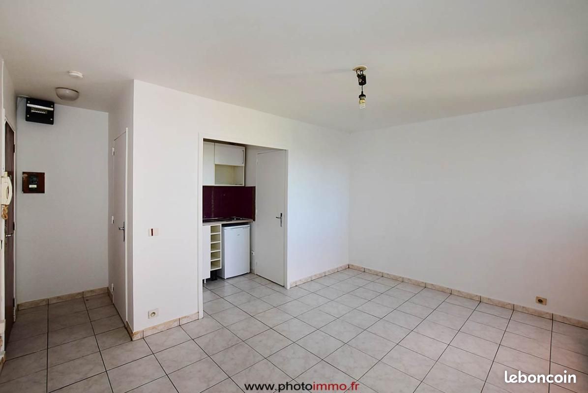 Appartement 1 pièce 21 m² · à Clermont-Ferrand · 21 m² · 398 €/mois