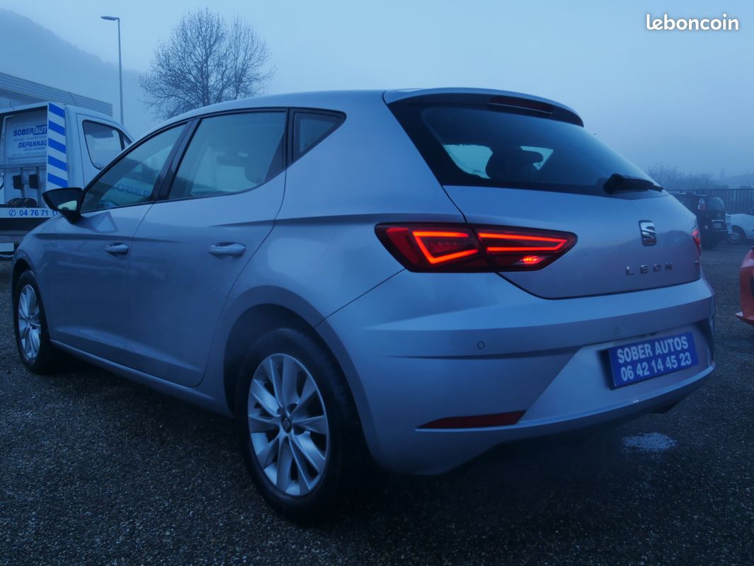 Seat leon style 1.5 tgi 130cv 19850km d origine 1ere main gps clim ct ok 2028 gtie 1 an tva recuperable (image 3)