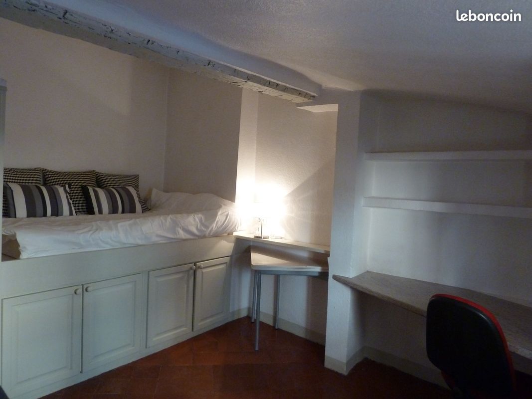 Appartement 1 pièce 16 m² · à Aix-en-Provence · 16 m² · 550 €