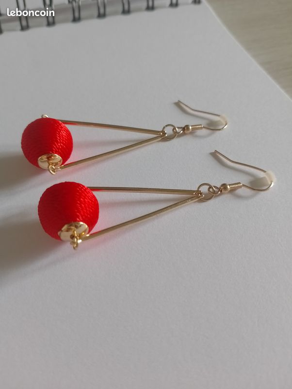 Boucles d'oreilles dorées et rouges ❤️ (image 4)