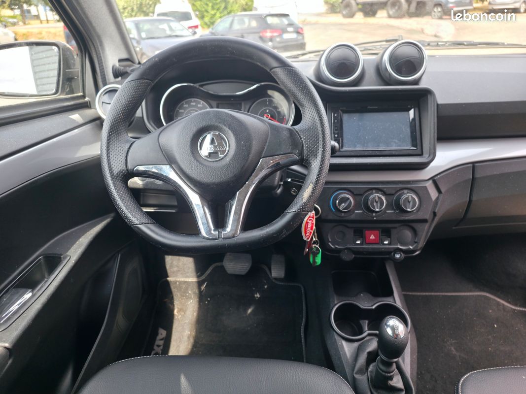 AIXAM CROSSOVER PREMIUM / CaMERA DE RECUL (image 16)
