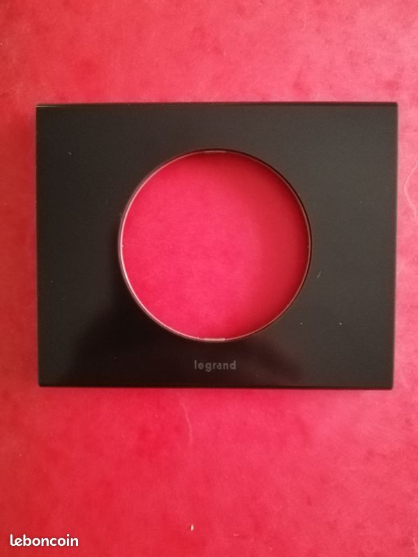 Legrand celiane plaque corian nocturne 1 poste 69151 (image 1)