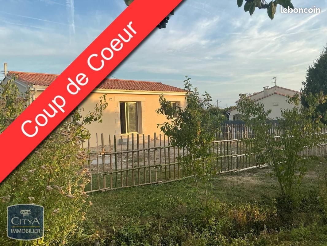Maison 3 pièces 58 m² · à Roullet-Saint-Estèphe · 58 m² · 950 €/mois