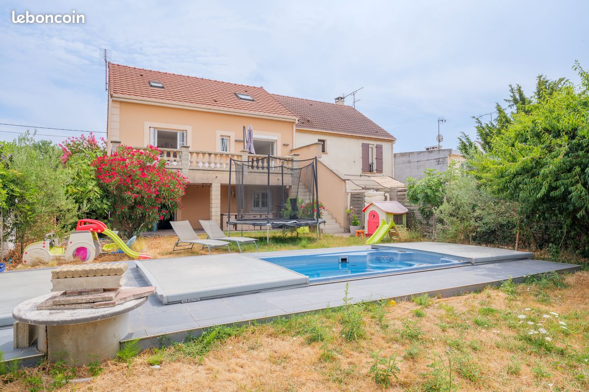 Maison 6 pièces 109 m² · à Tremblay-en-France · 109 m² · 369 000 €