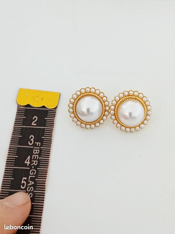Boucles D'oreilles Vintage Trifari Années 90 - Métal Doré Et Perles - Style Puces Clips