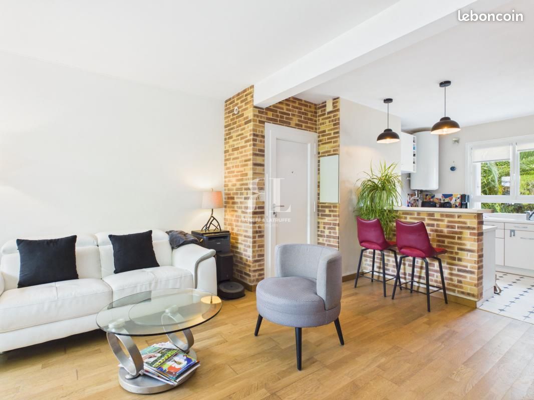Appartement 3 pièces 65 m² · à Larmor-Plage · 65 m² · 367 500 €