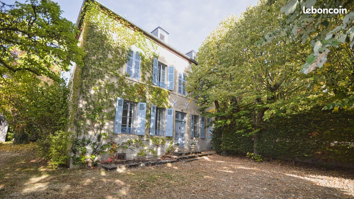 Maison 9 pièces 240 m² · à Billy · 240 m² · 299 000 €