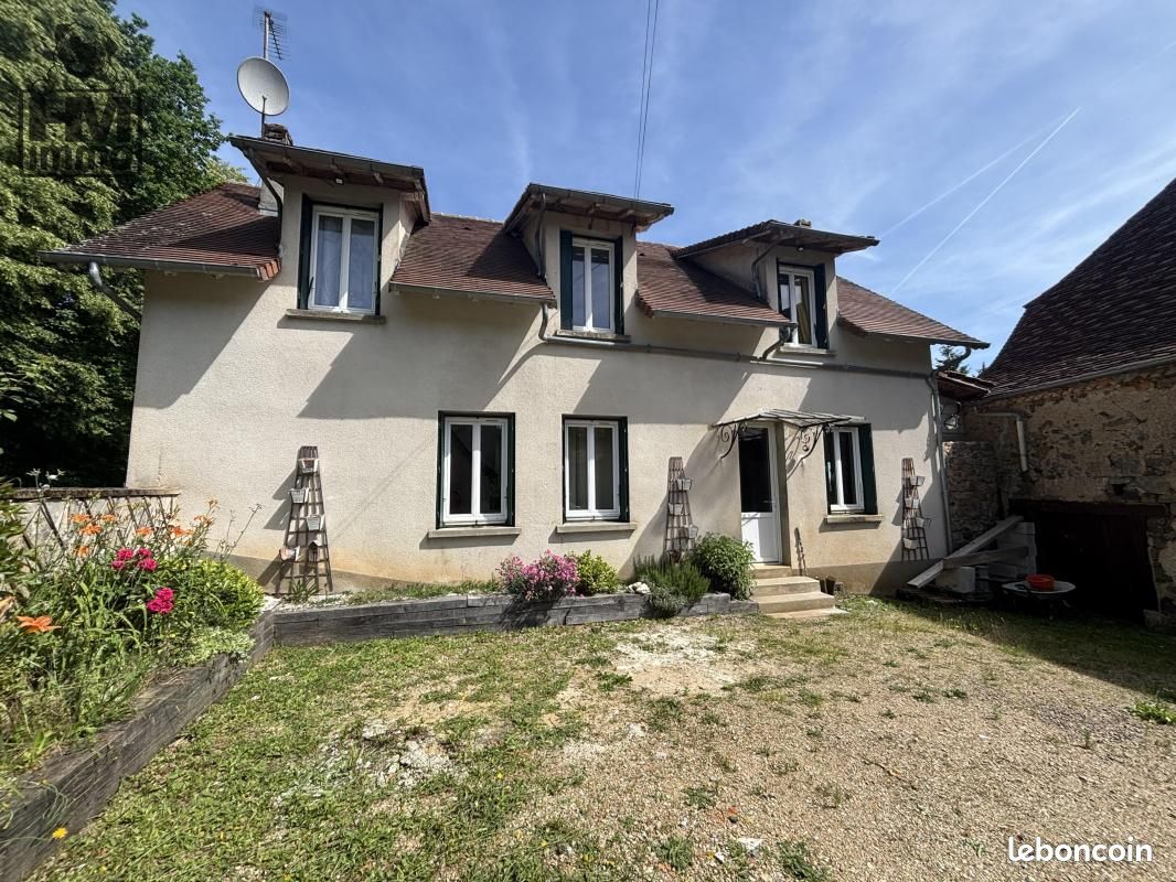Maison 5 pièces 133 m² · à Saint-Mesmin · 133 m² · 165 000 €
