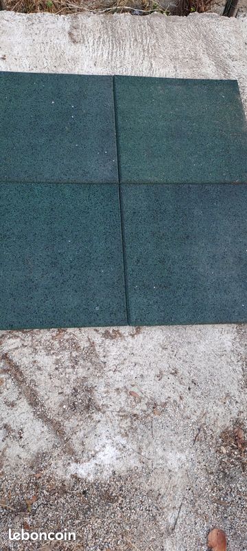 Dalles caoutchouc 50x50x2.5 (image 1)