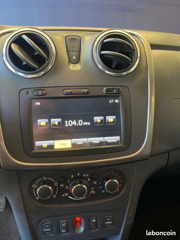 DACIA Sandero 1.5 D 90ch Stepway Prestige - 2014 - 172 500 km - Suivi (image 17)