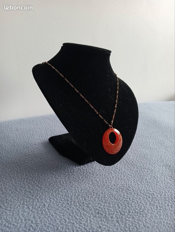 Collier fait par créateur (image 1)