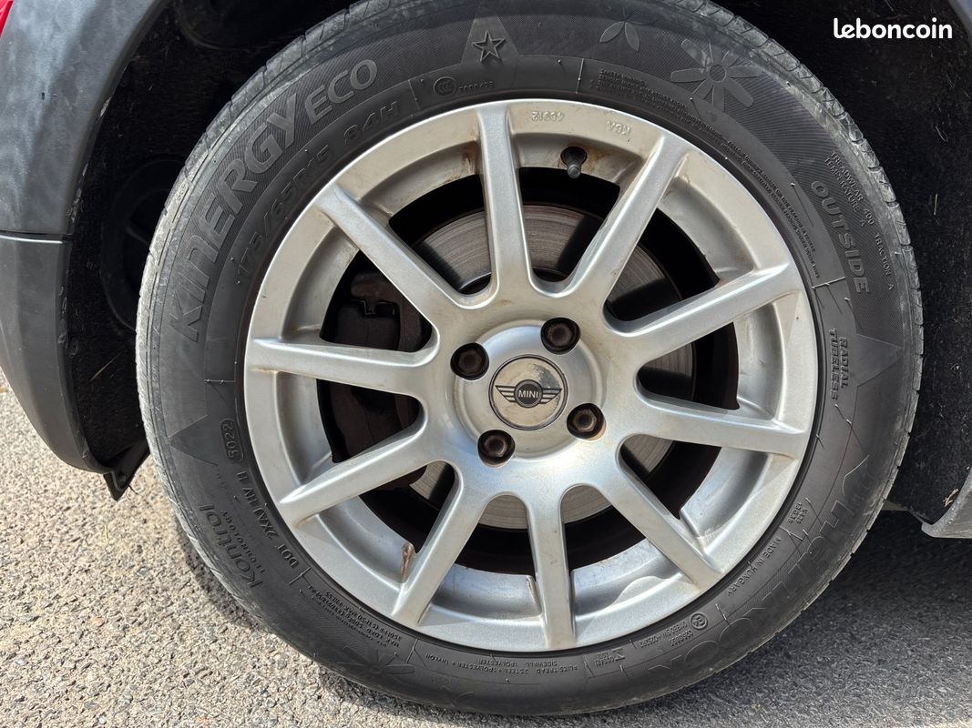 MINI HATCH R56 1.6i - 75 One (image 23)