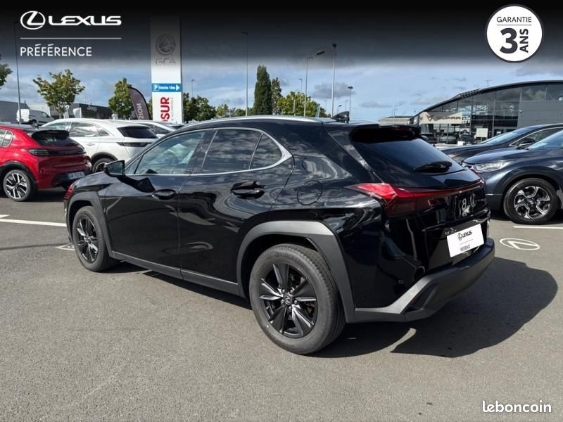 Lexus UX 250h Luxe 2WD (image 3)