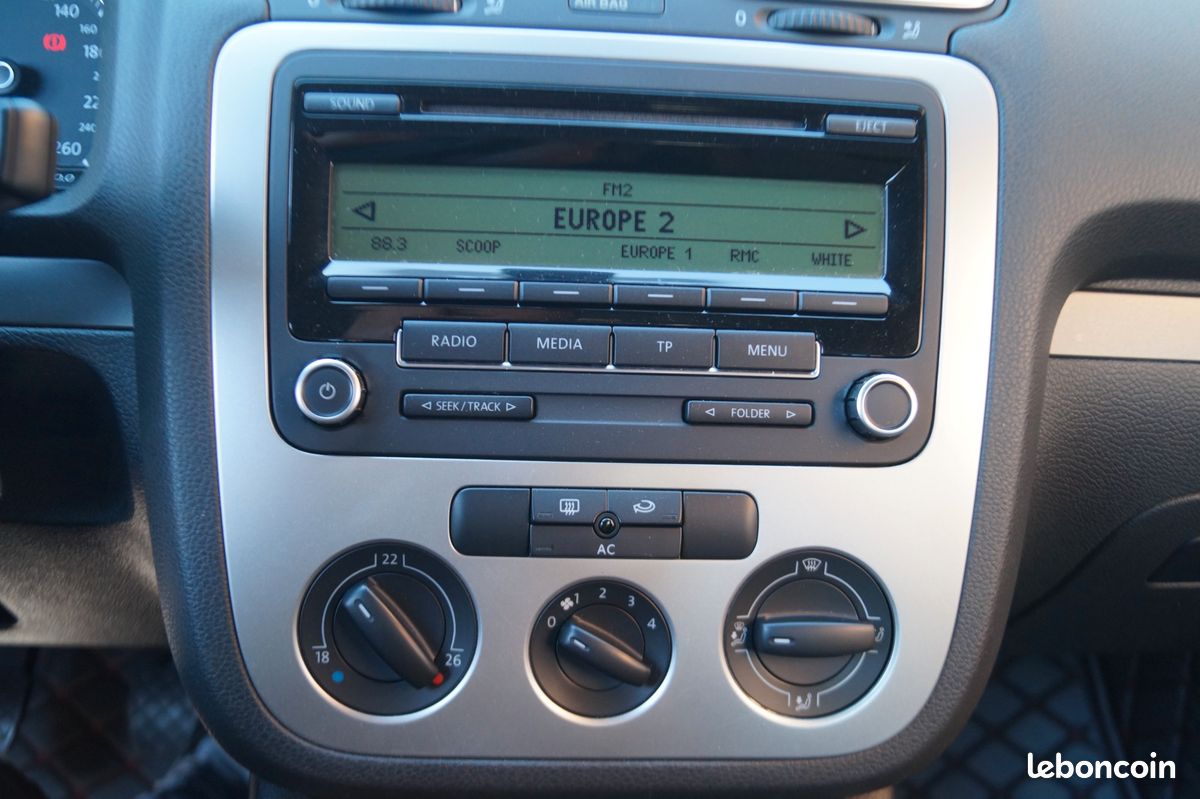 VOLKSWAGEN EOS 1.4 TFSI 122ch- OUVERTURE CAPOTE HS/ OUVERTURE TOIT OUVRANT OK/ MOTEUR GARANTIE 6 MOIS (image 22)
