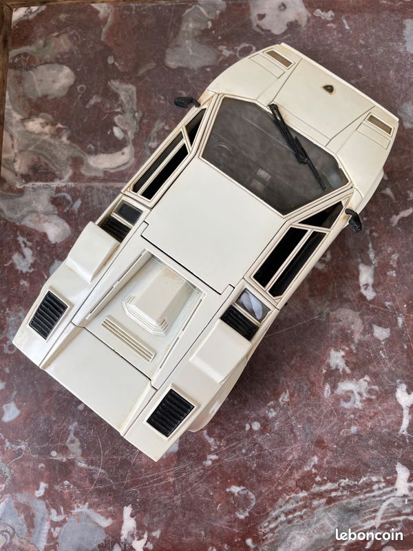 LAMBORGHINI COUNTACH 5000 Quattrovalvole Rouge 1/18 Polistil Tonka Miniature EUR 23,90 - FR