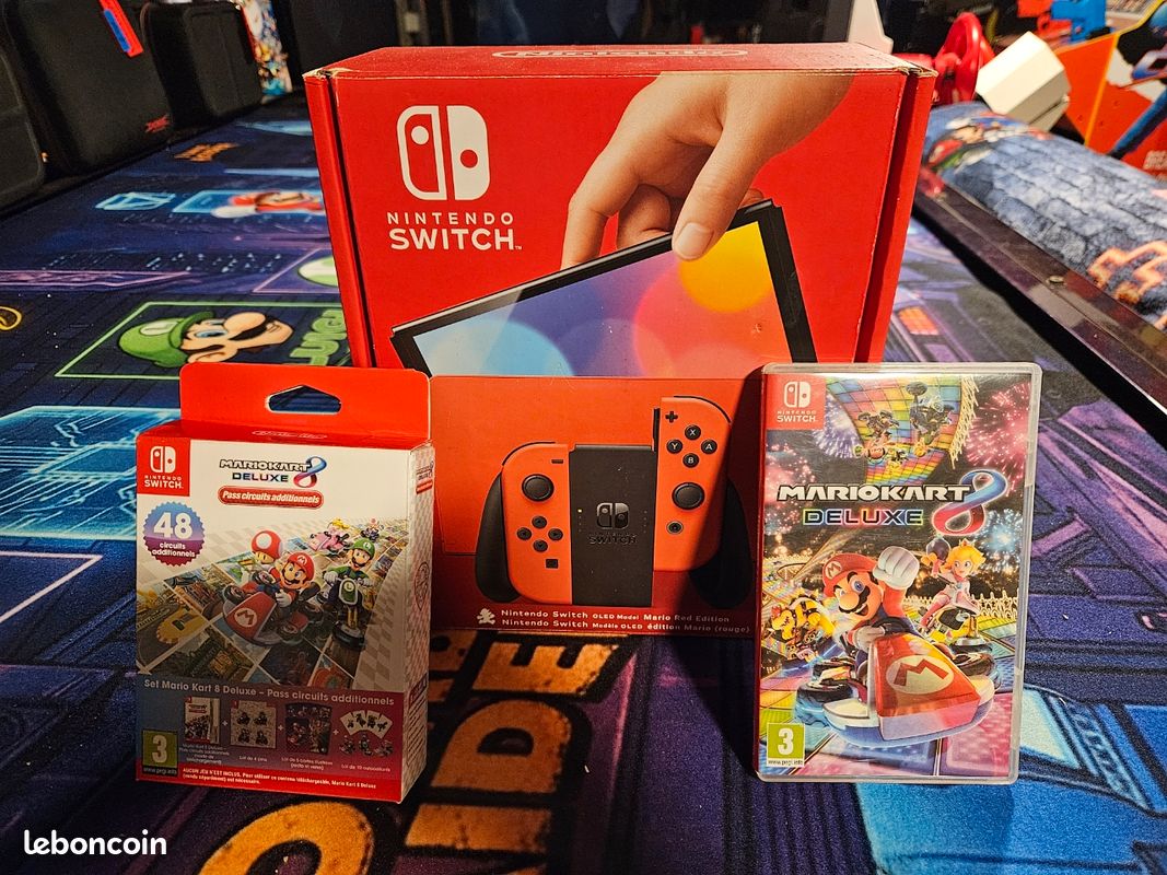 Pack Nintendo Switch - Modèle OLED édition Mario  Rouge  + Super Mario Bros Wonder Peluche Mario B00500