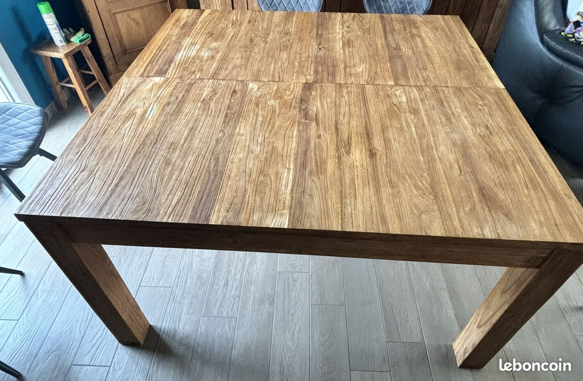 Table extensible en bois massif (image 1)