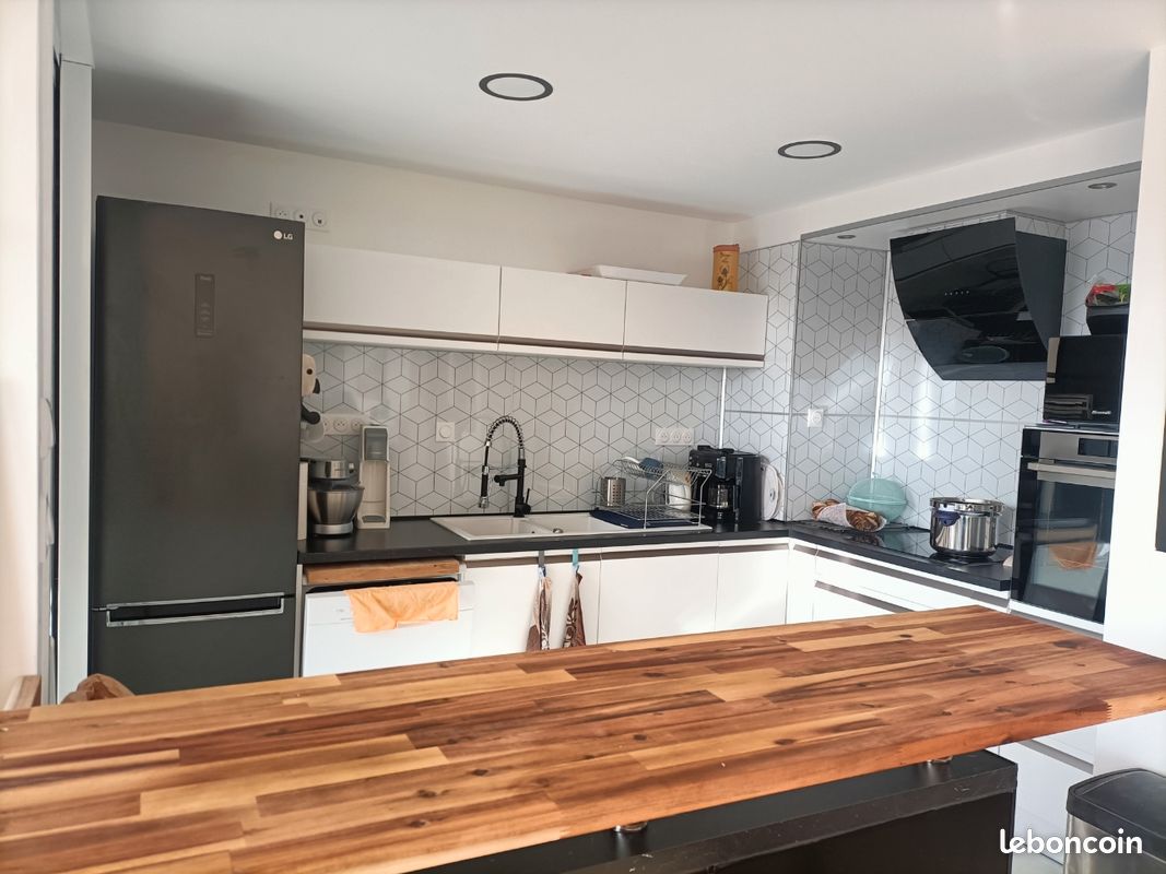 Appartement 4 pièces 74 m² · à Carpentras · 74 m² · 145 000 €