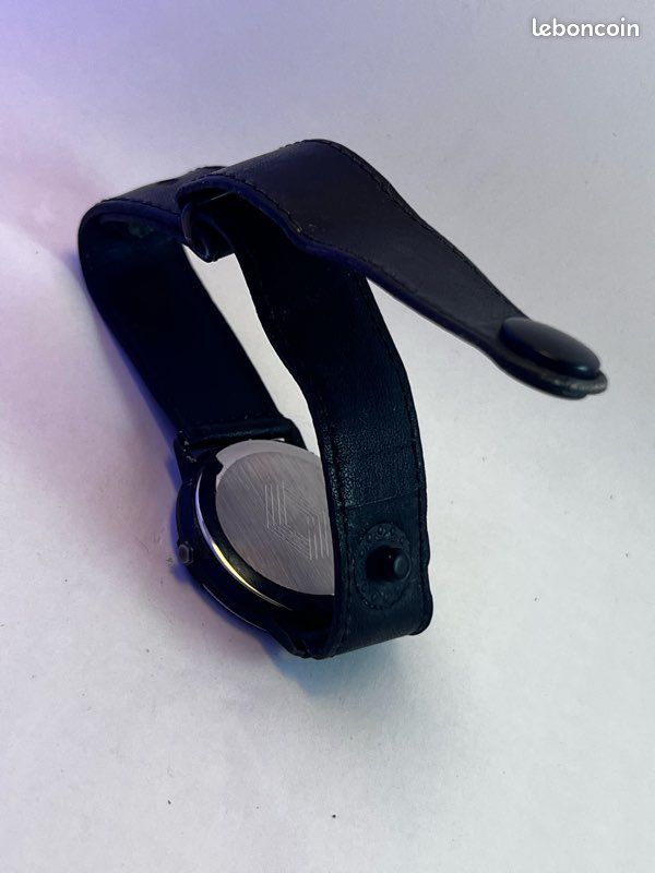 Montre Renault Style – Noire & Sobre – Bracelet pression (image 10)