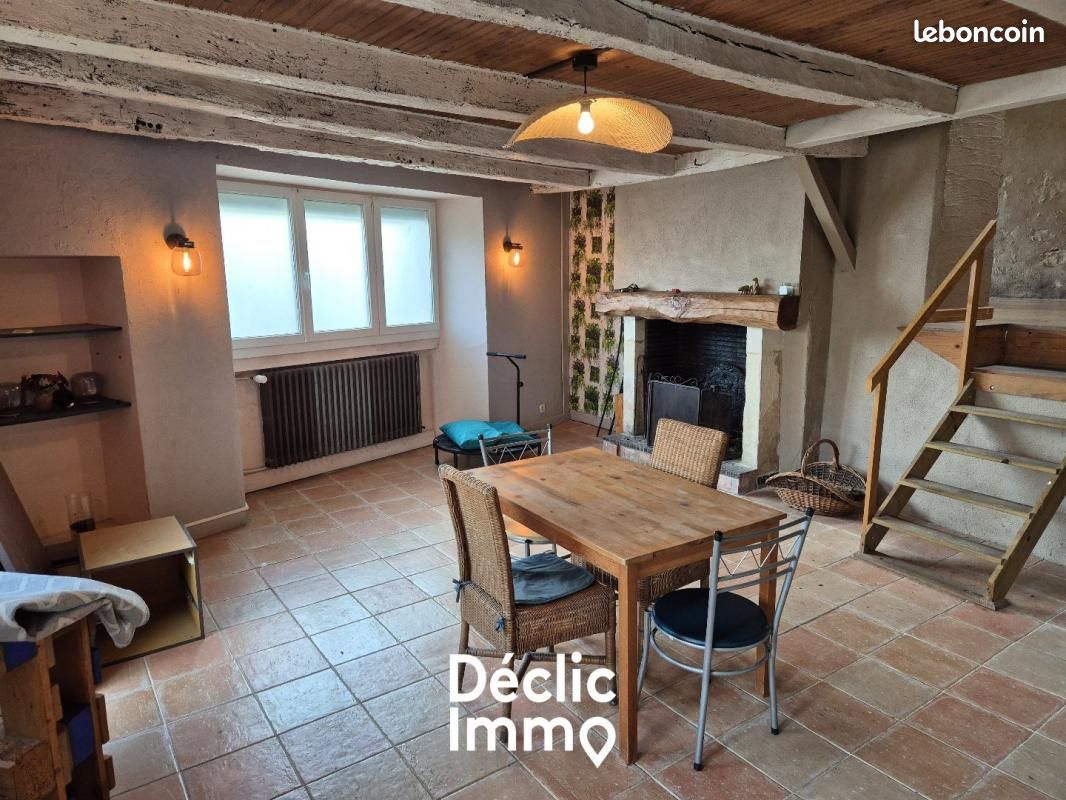 Maison 6 pièces 175 m² · à Iteuil · 175 m² · 168 000 €