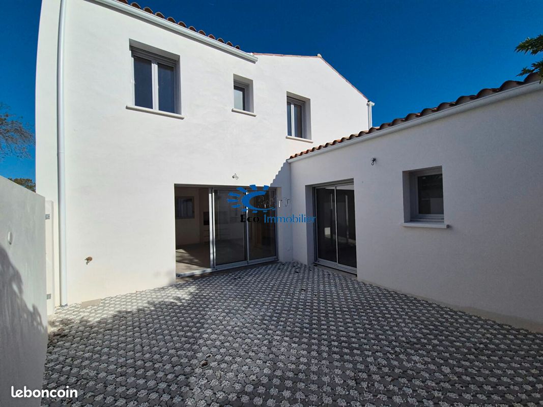Maison 5 pièces 125 m² · à Dompierre-sur-Mer · 125 m² · 522 000 €