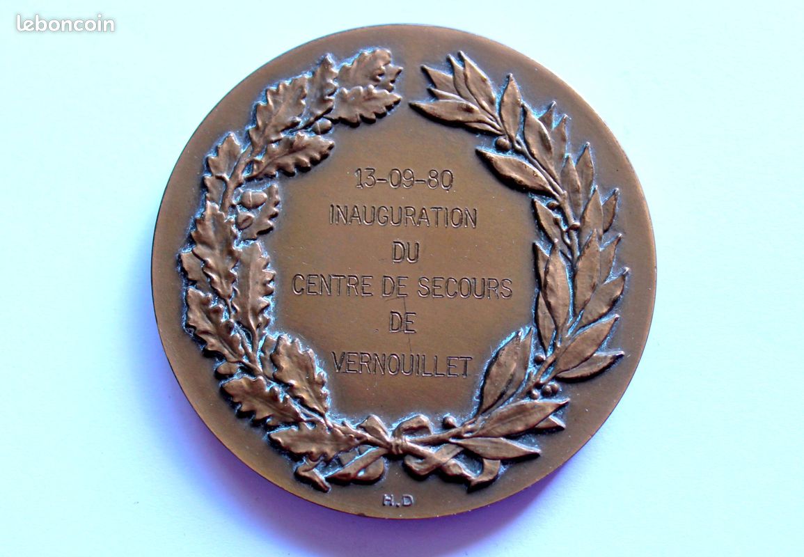 Médaille Ancienne En Argent 'Société De Secours Mutuels La Bourrine' (Vendée) 1886 - Collection