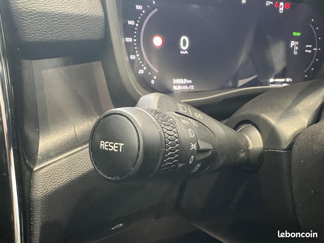VOLVO XC40 Recharge Extended Range 252 ch 1EDT Plus (image 6)