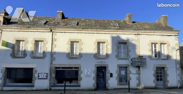 Immeuble 98 m² · à Guiscriff · 98 m² · 64 002 €