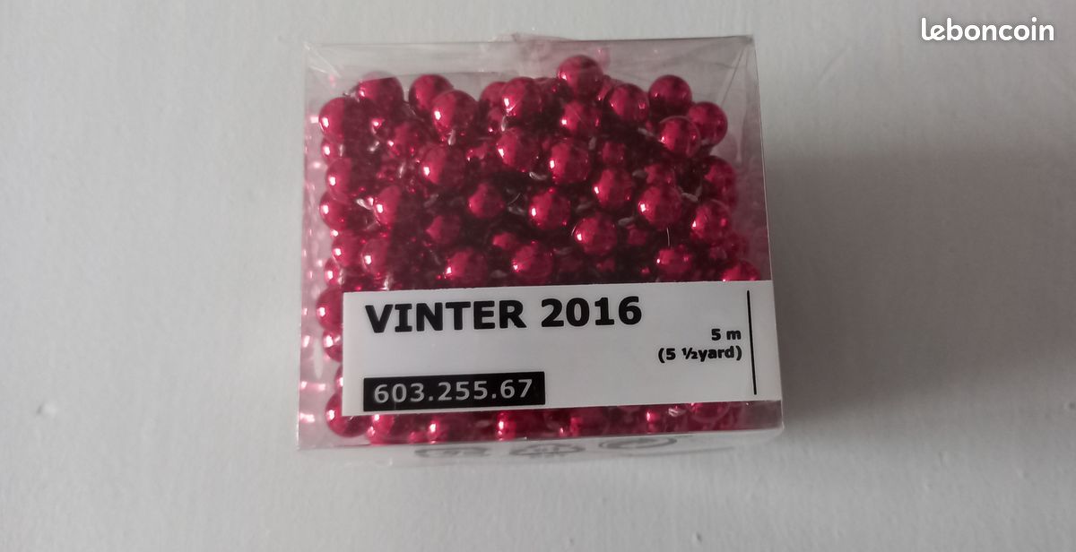 Guirlande perles rouge (image 1)